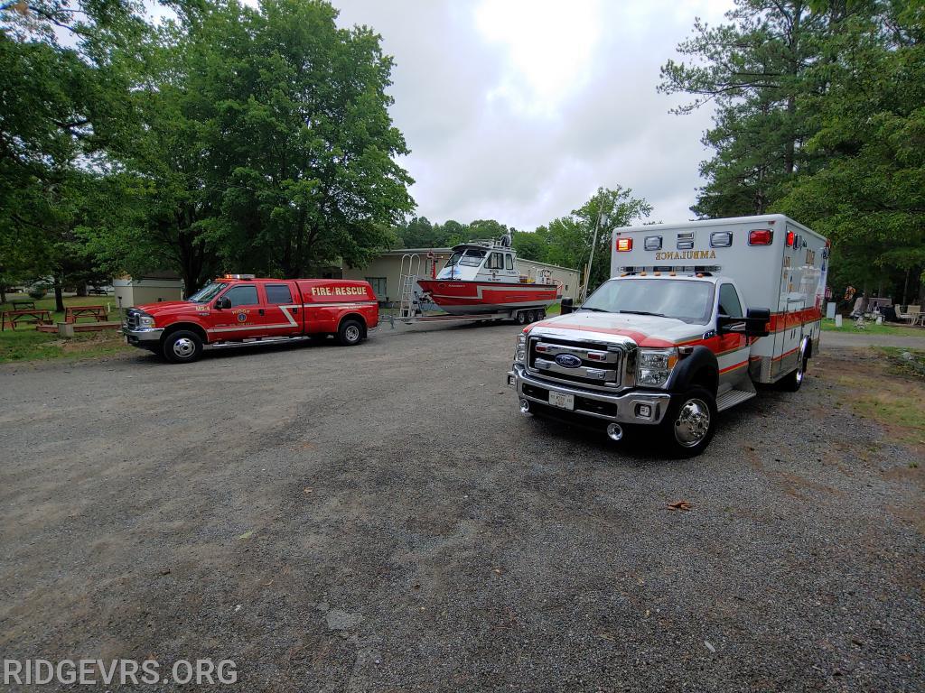 #RVRS Co49. Ambulance 499 on location for a sinking boat.
